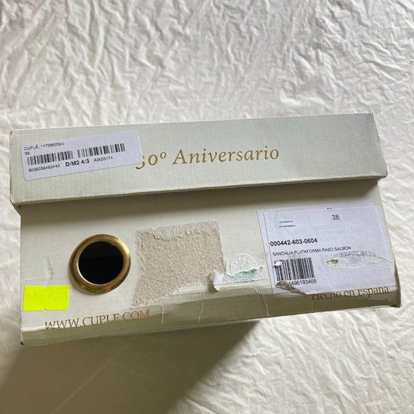 NEW Cuple women's size 38 EU gem embellished chunky heel sandals NWD missing gem - Picture 11 of 11